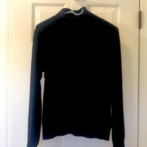 Black turtleneck cashmere sweater